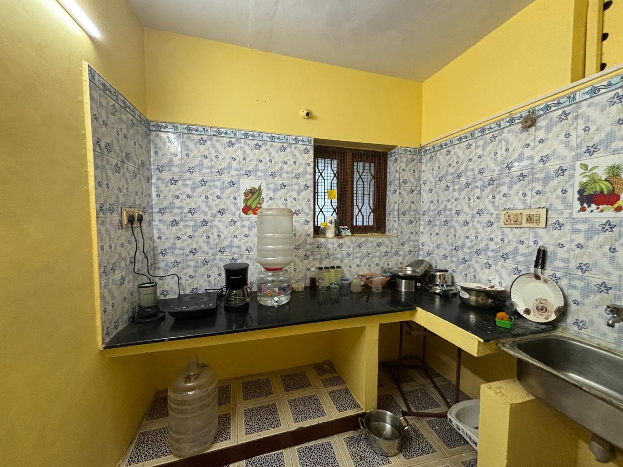 Hostel Madras Exterior foto